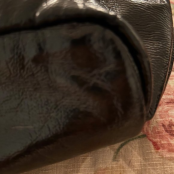 Classic Hailey Tote NWOT Crinkle Patent LeSportsac - Picture 6 of 10